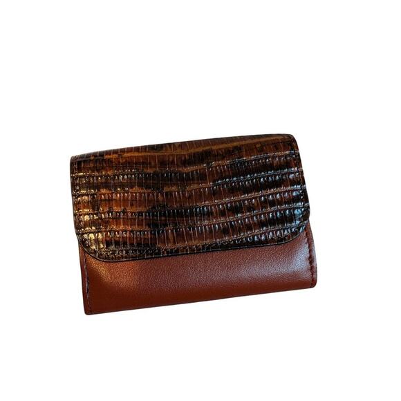 Chloe Calfskin Croc Embossed Trifold Wallet NWT and COA - Picture 6 of 11